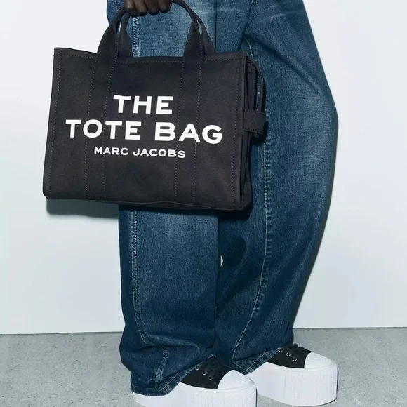 Marc Jacobs Medium Tote Bag - Picture 1 of 11